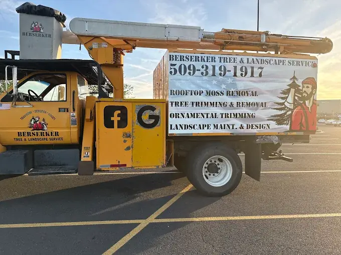 Berserker bucket truck